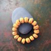 Armband elastiskt av powder glas beads från Ghana
